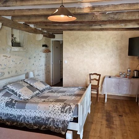 Domaine De La Rue Bed and Breakfast La Berthenoux Εξωτερικό φωτογραφία
